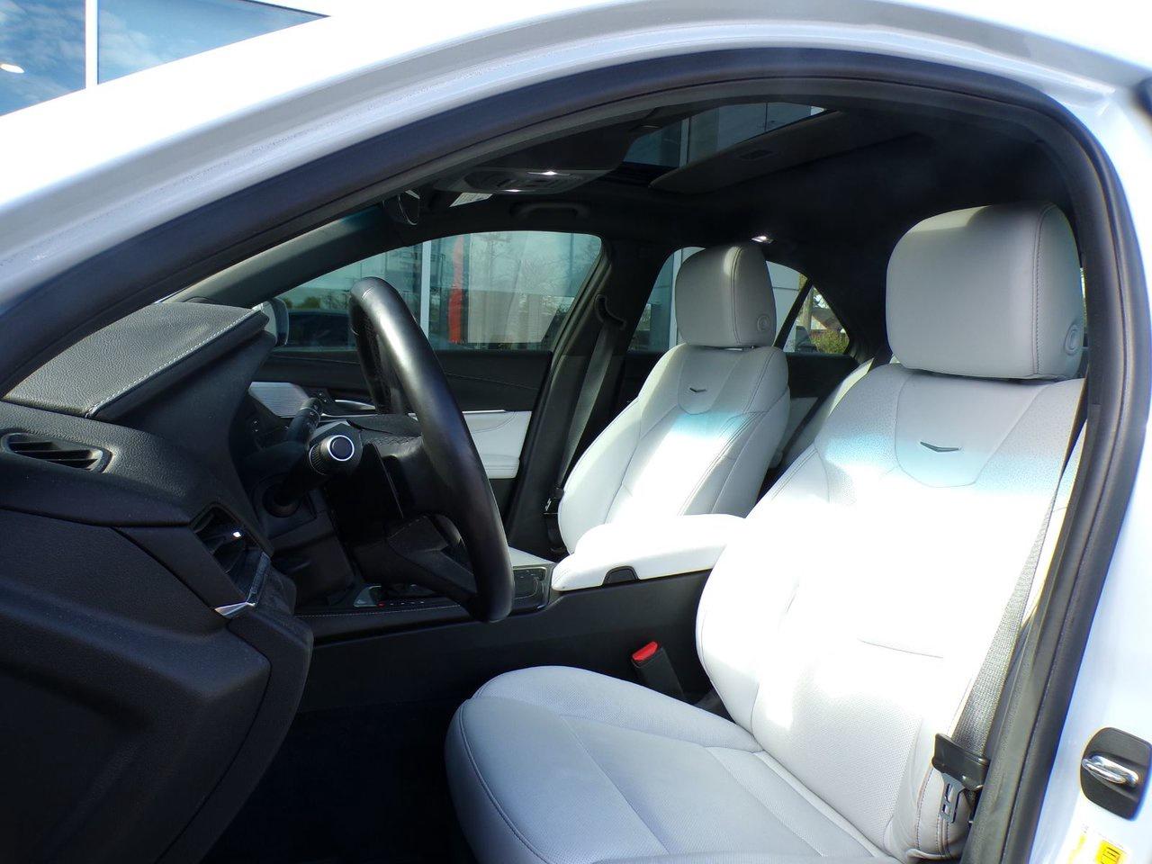 2022 Cadillac CT4 Premium Luxury Photo