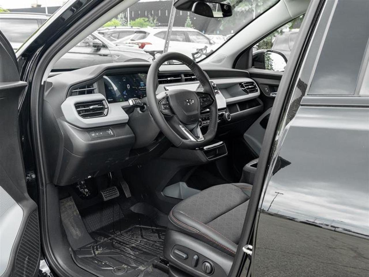 2027 Chevrolet Bolt RS Photo