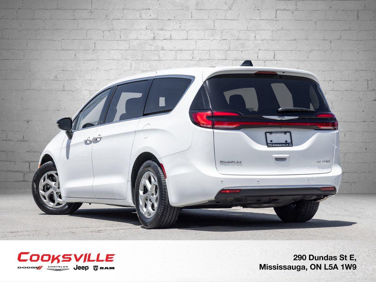 2024 Chrysler Pacifica Limited FWD Photo