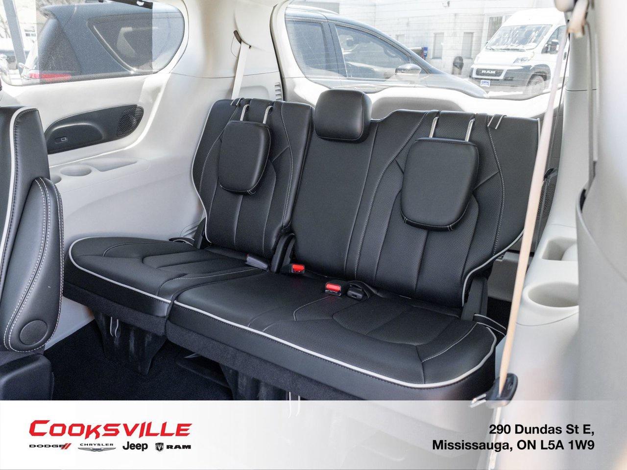 2024 Chrysler Pacifica Limited FWD Photo