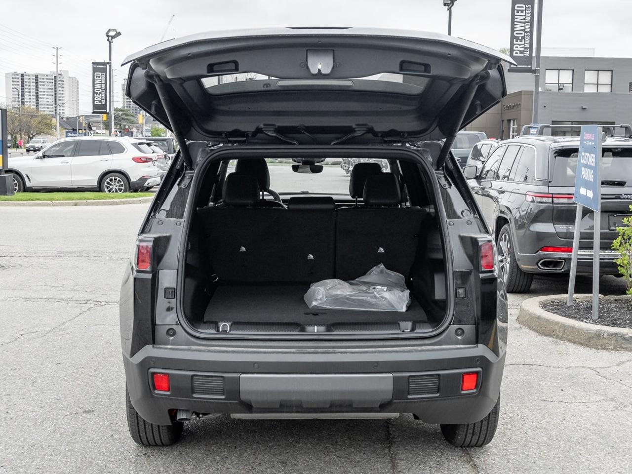 2026 Jeep Cherokee Limited Photo