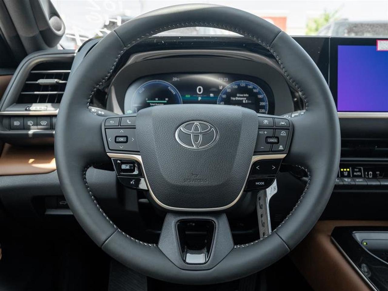 2026 Toyota Crown Signia Limited Photo
