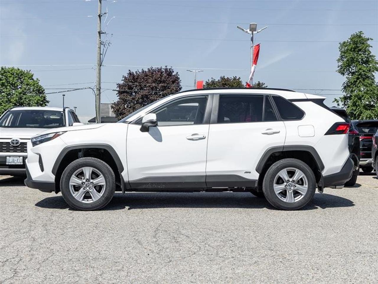 2025 Toyota RAV4 Hybrid XLE AWD Sunroof | Backup Cam | Heated Seats | XLE Photo