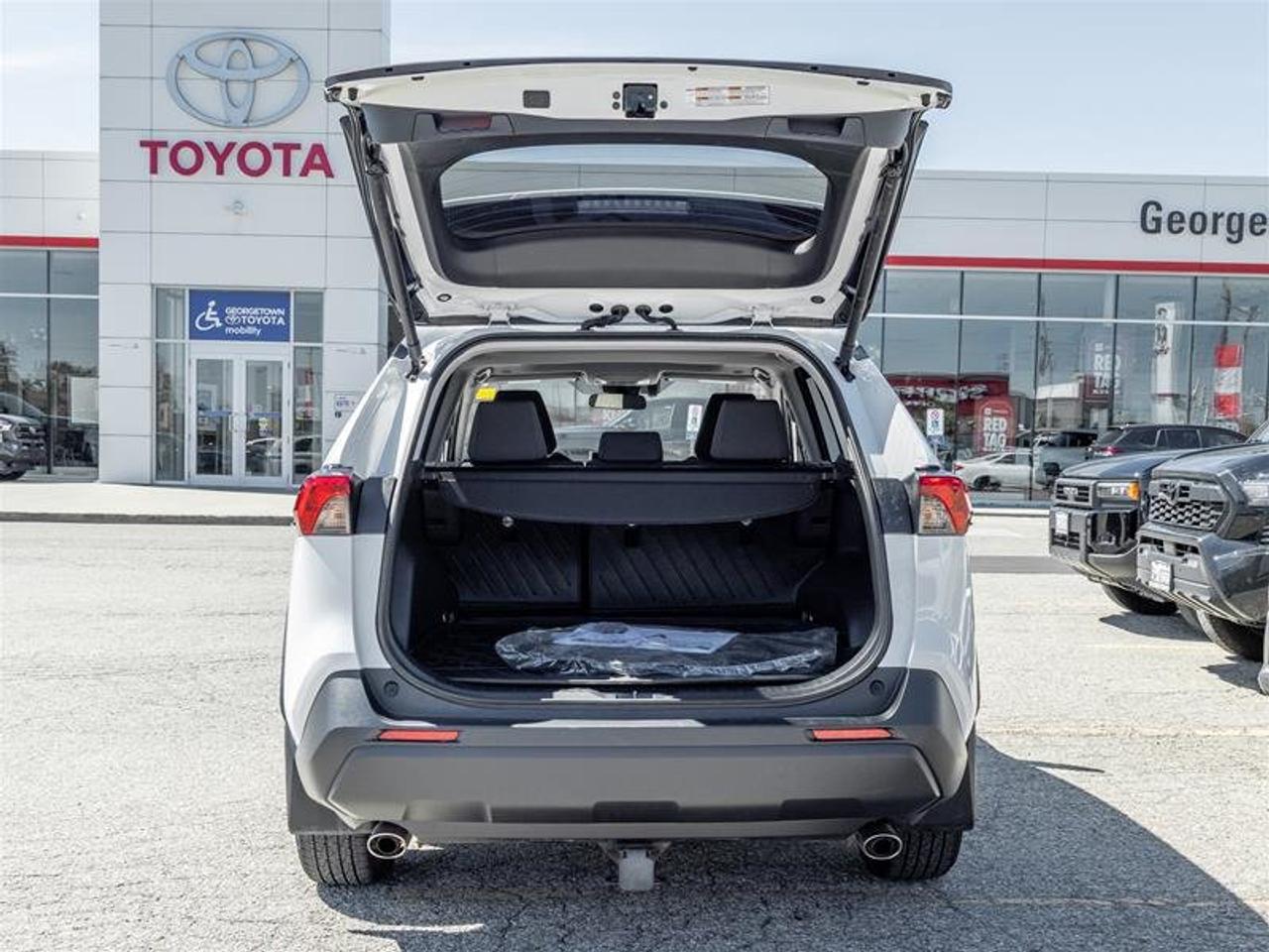 2025 Toyota RAV4 Hybrid XLE AWD Sunroof | Backup Cam | Heated Seats | XLE Photo