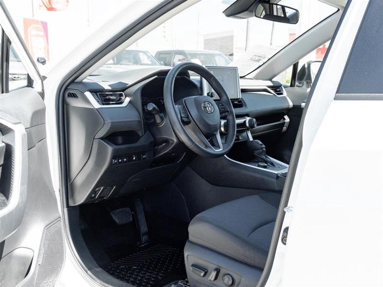 2025 Toyota RAV4 Hybrid XLE AWD Sunroof | Backup Cam | Heated Seats | XLE Photo