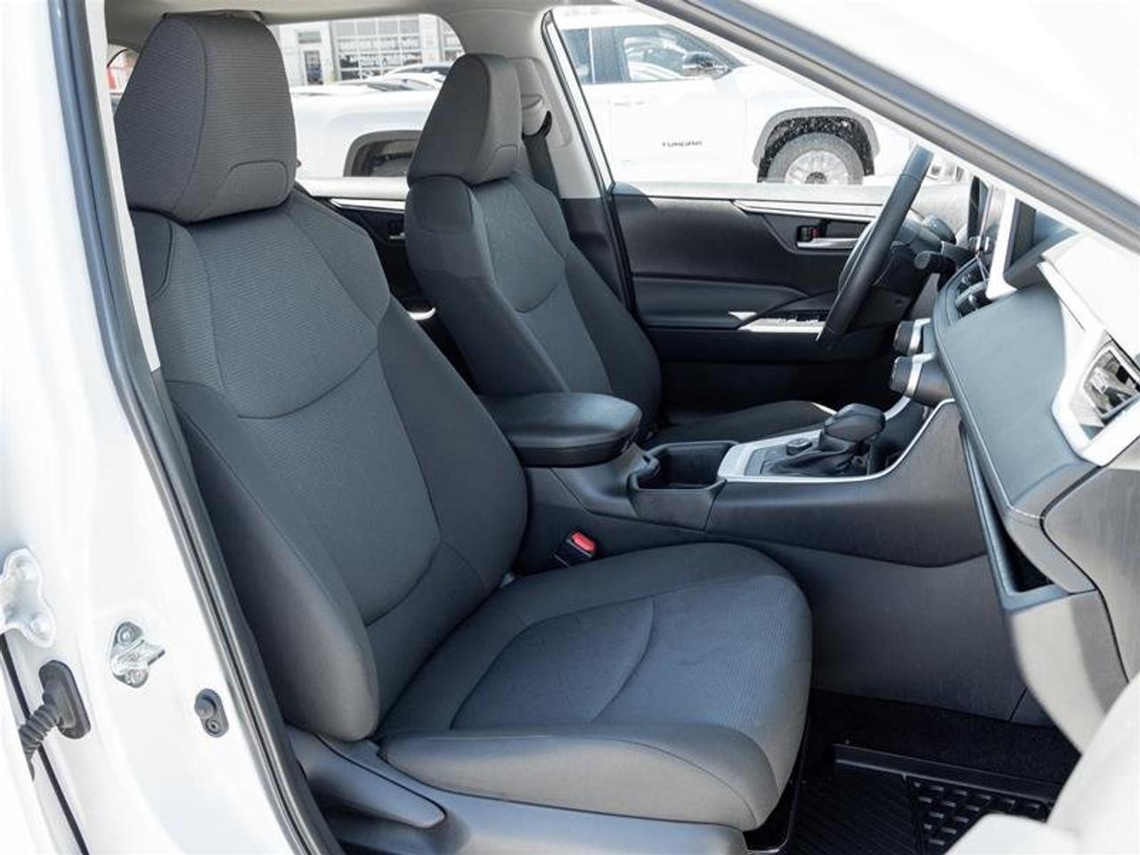 2025 Toyota RAV4 Hybrid XLE AWD Sunroof | Backup Cam | Heated Seats | XLE Photo