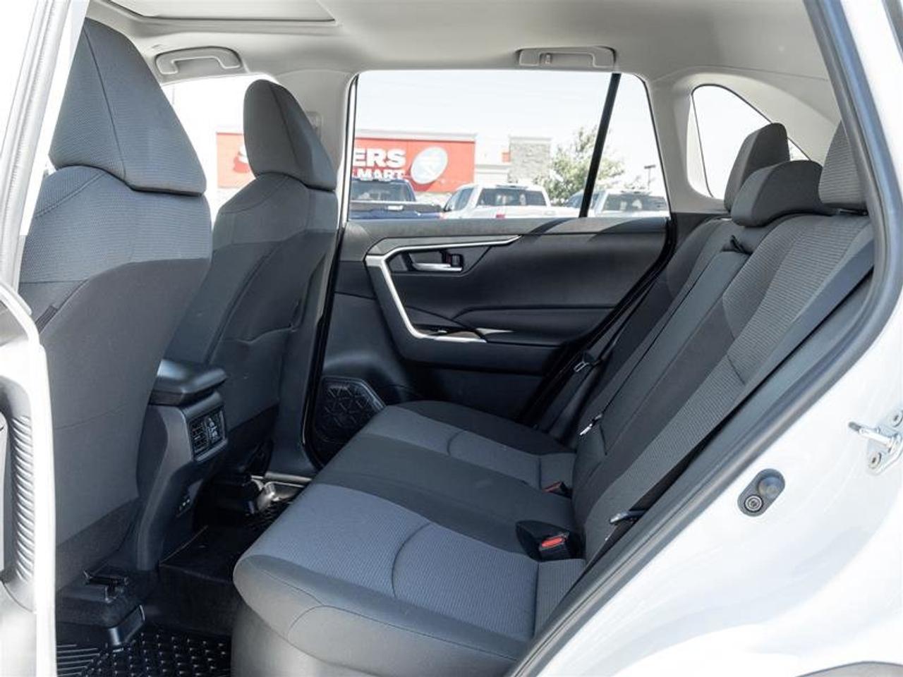2025 Toyota RAV4 Hybrid XLE AWD Sunroof | Backup Cam | Heated Seats | XLE Photo