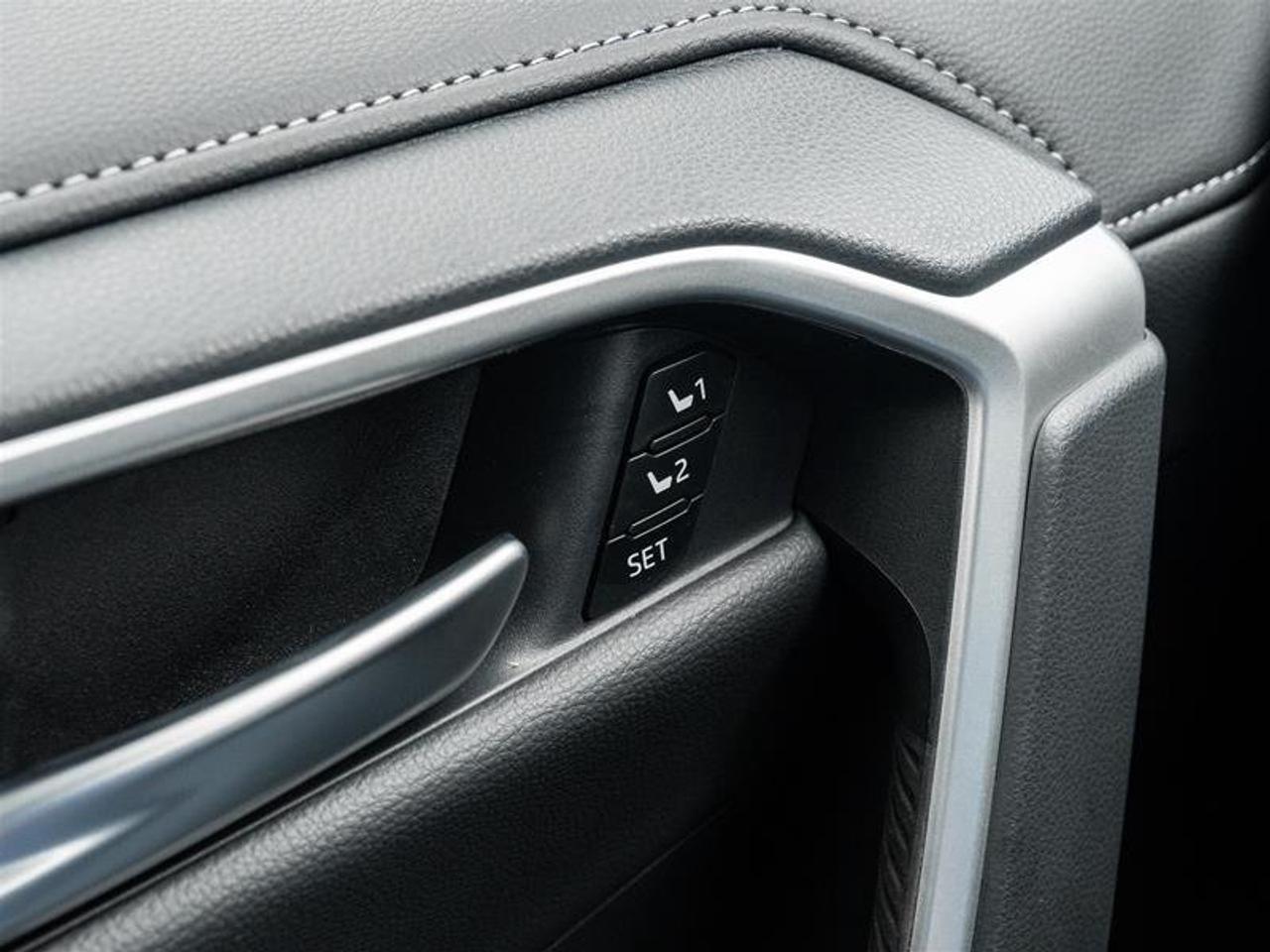 2025 Toyota RAV4 Limited AWD Sunroof | JBL Audio | Vented Seats | Front Cam | AWD Photo