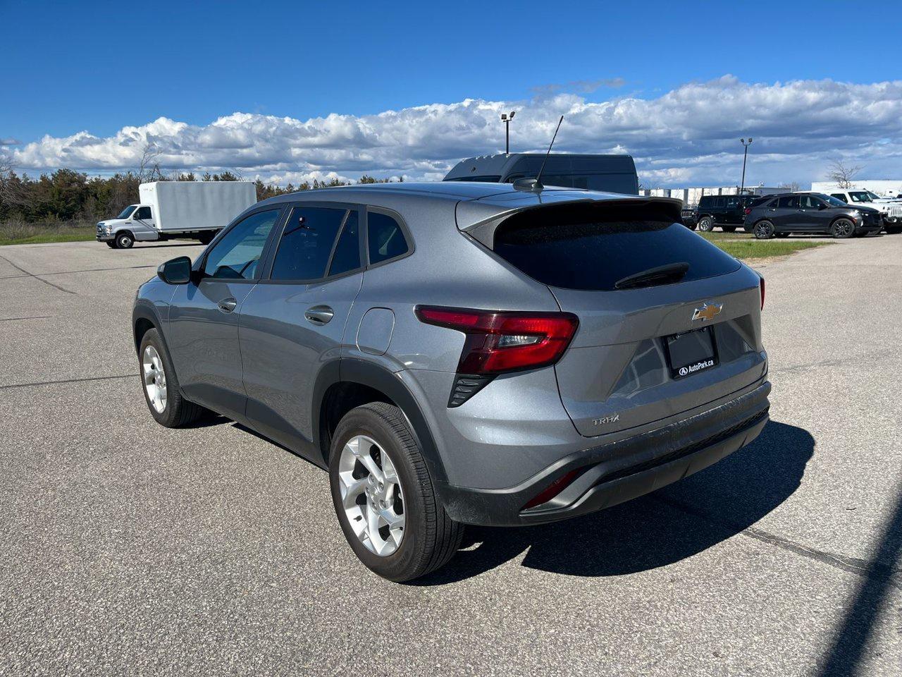 2024 Chevrolet Trax Fwd 4dr Ls Photo
