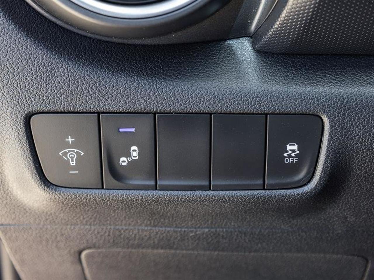 2021 Hyundai KONA 1.6T AWD Trend Photo