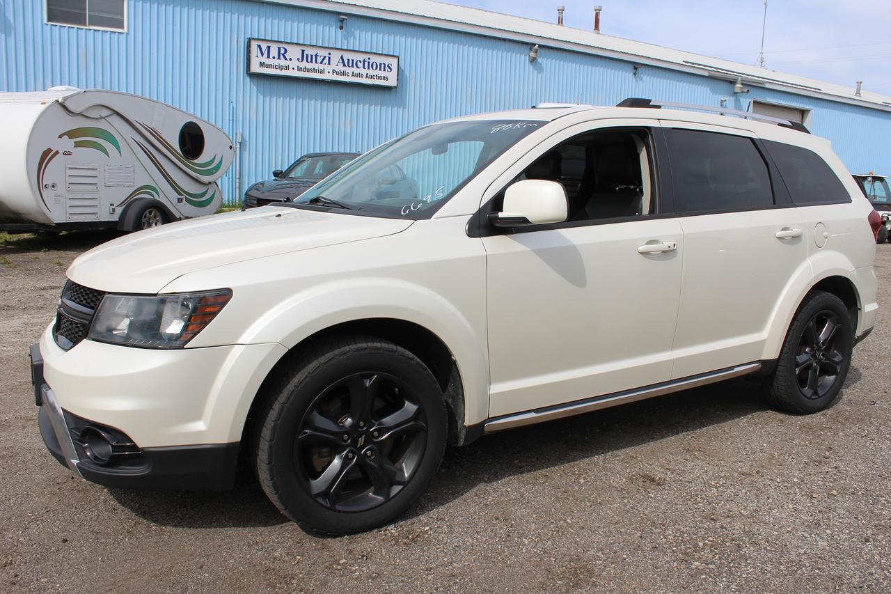 Used 2018 Dodge Journey Crossroad for sale in Breslau, ON