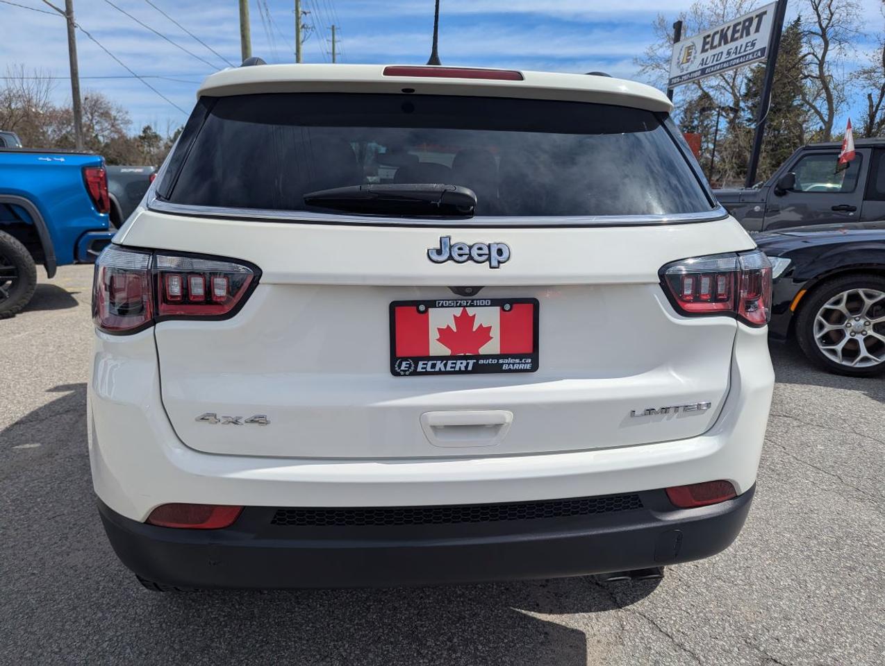 2020 Jeep Compass Limited WITH LEATHER!! Photo