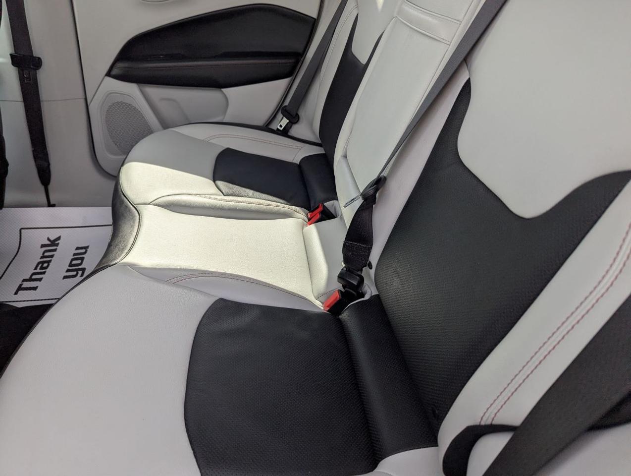 2020 Jeep Compass Limited WITH LEATHER!! Photo