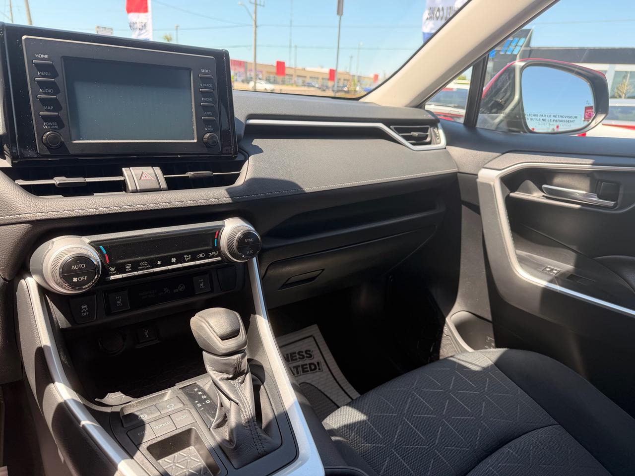 2020 Toyota RAV4 XLE Photo