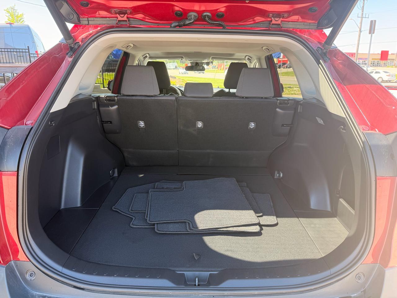2020 Toyota RAV4 XLE Photo