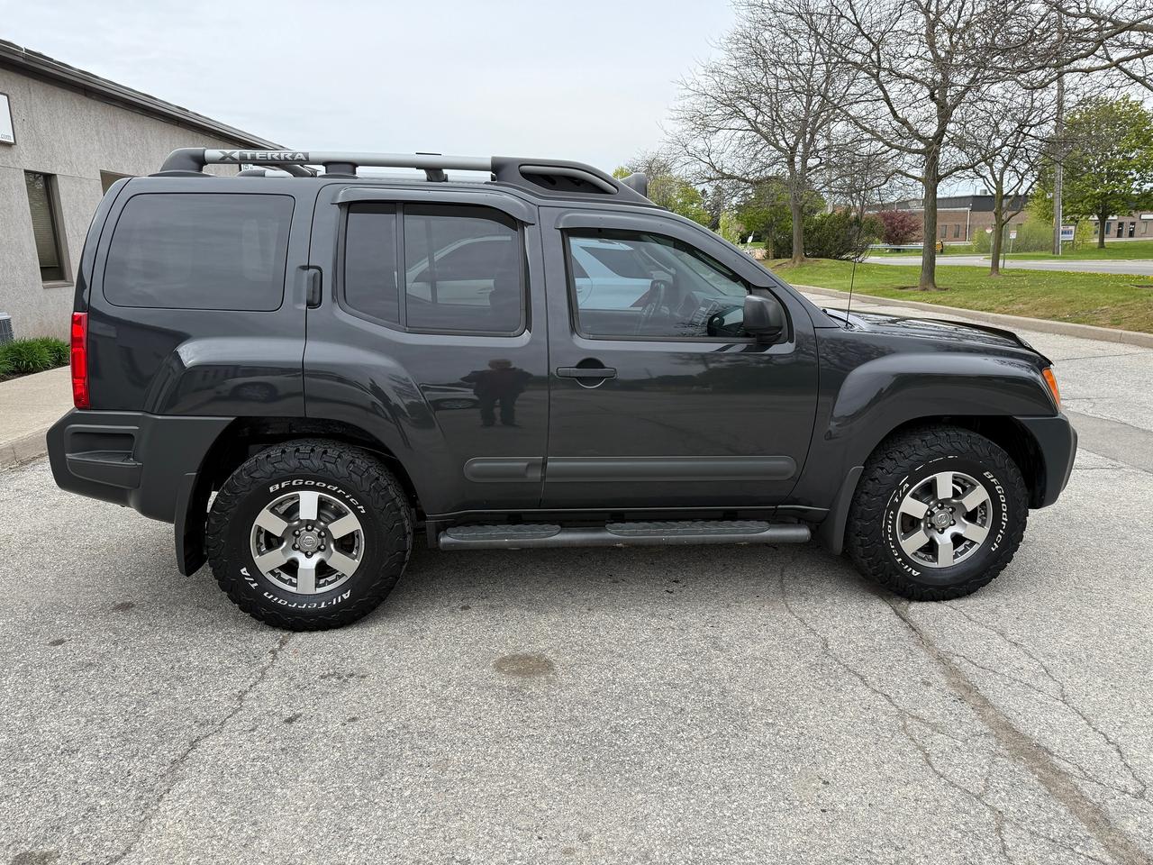 2012 Nissan Xterra PRO-4X,NO ACCIDENTS,SERVICE RECORDS,CERTIFIED ! Photo