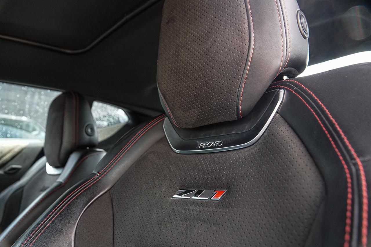 2020 Chevrolet Camaro ZL1 Coupe MANUAL |HUD|RECARO SEATS|COOLED SEATS| Photo