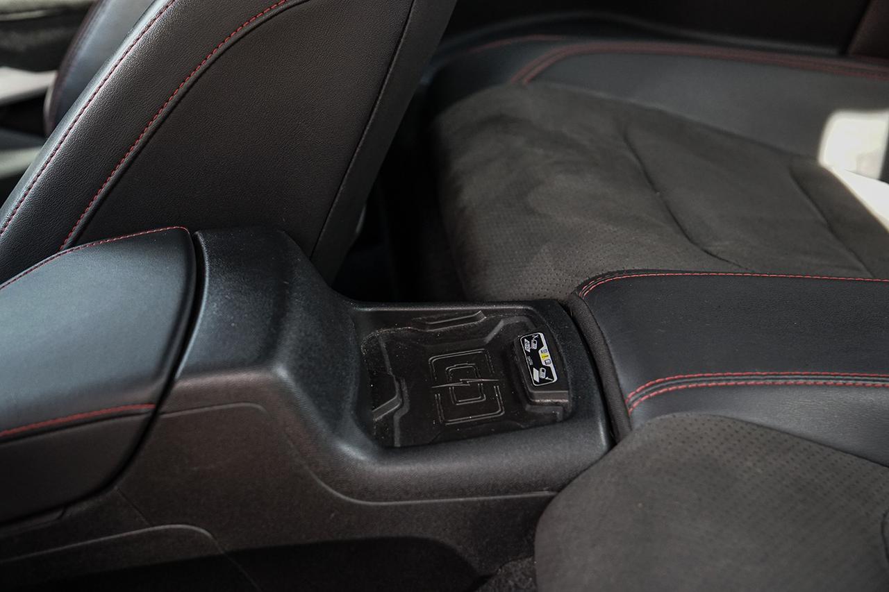 2020 Chevrolet Camaro ZL1 Coupe MANUAL |HUD|RECARO SEATS|COOLED SEATS| Photo