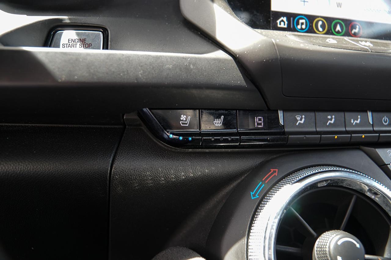 2020 Chevrolet Camaro ZL1 Coupe MANUAL |HUD|RECARO SEATS|COOLED SEATS| Photo