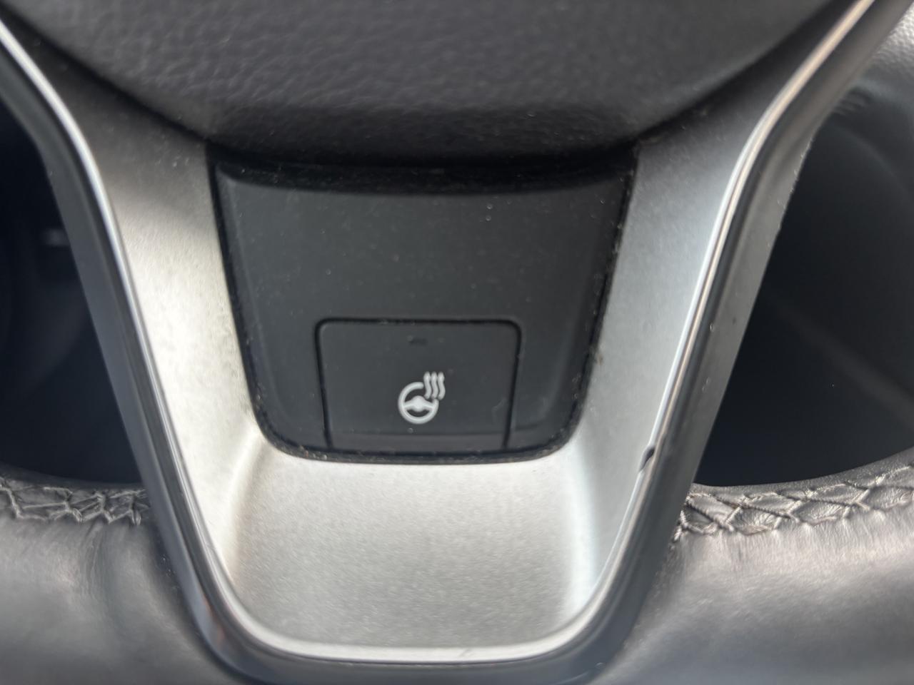 2018 Honda Accord Touring, Leather, Navigation, Heated /cooled seats Photo