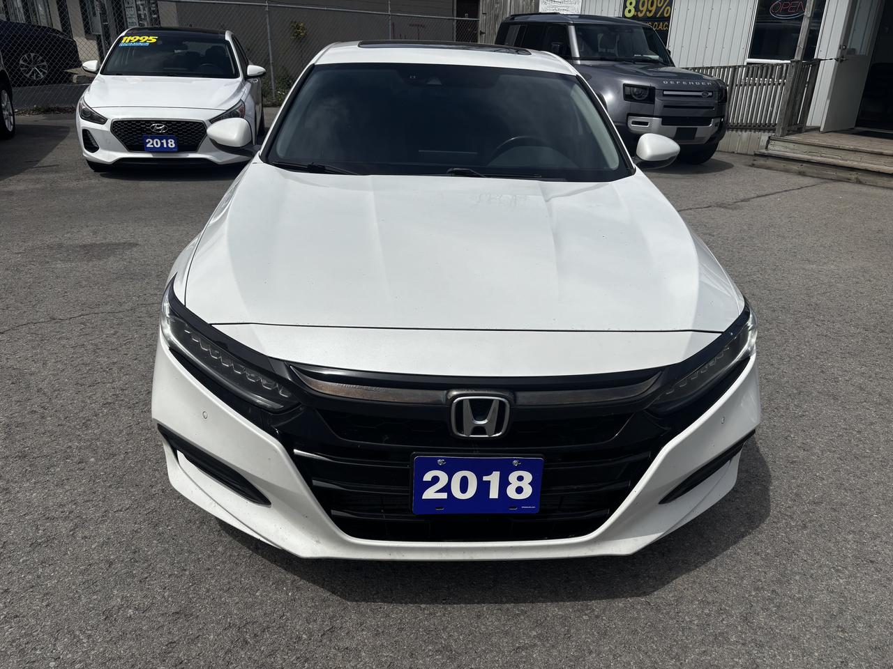 2018 Honda Accord Touring, Leather, Navigation, Heated /cooled seats Photo