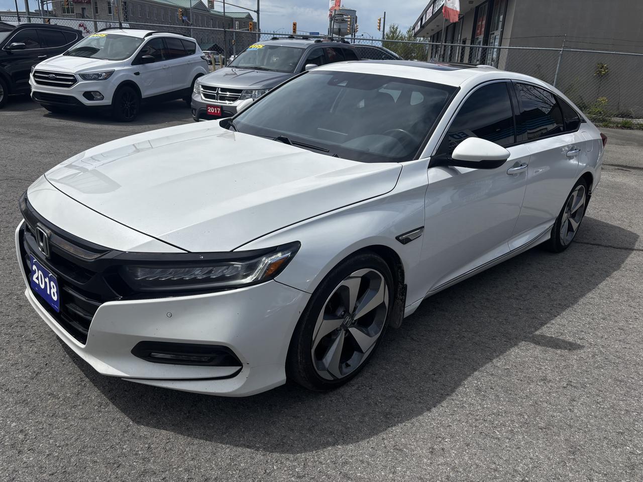2018 Honda Accord Touring, Leather, Navigation, Heated /cooled seats Photo2