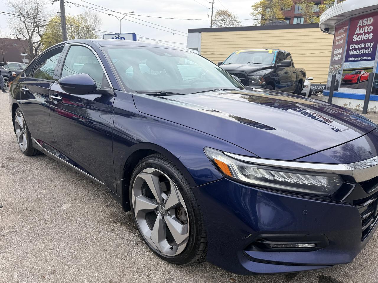 2018 Honda Accord Touring Photo
