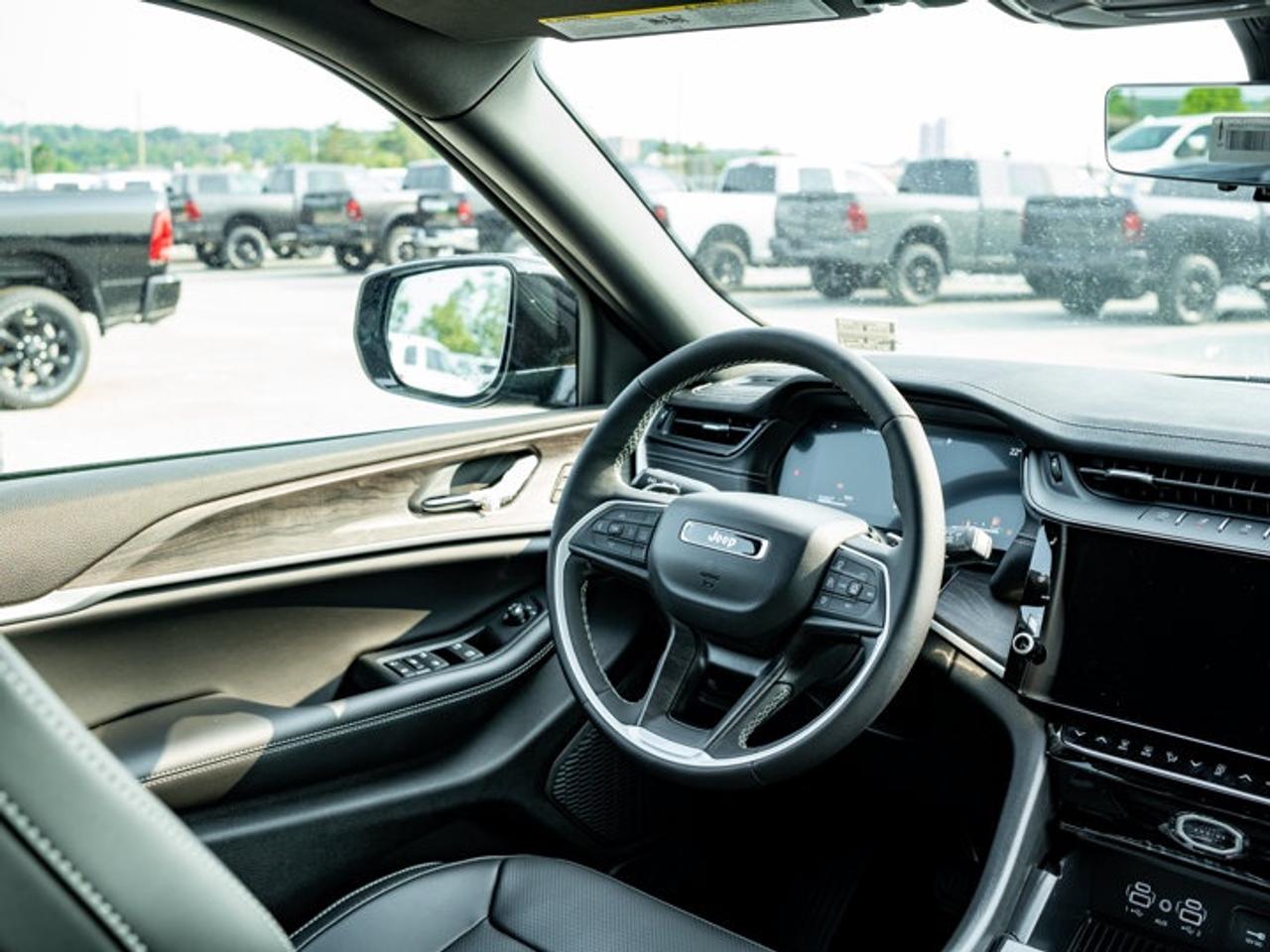 2026 Jeep Grand Cherokee L Limited Photo