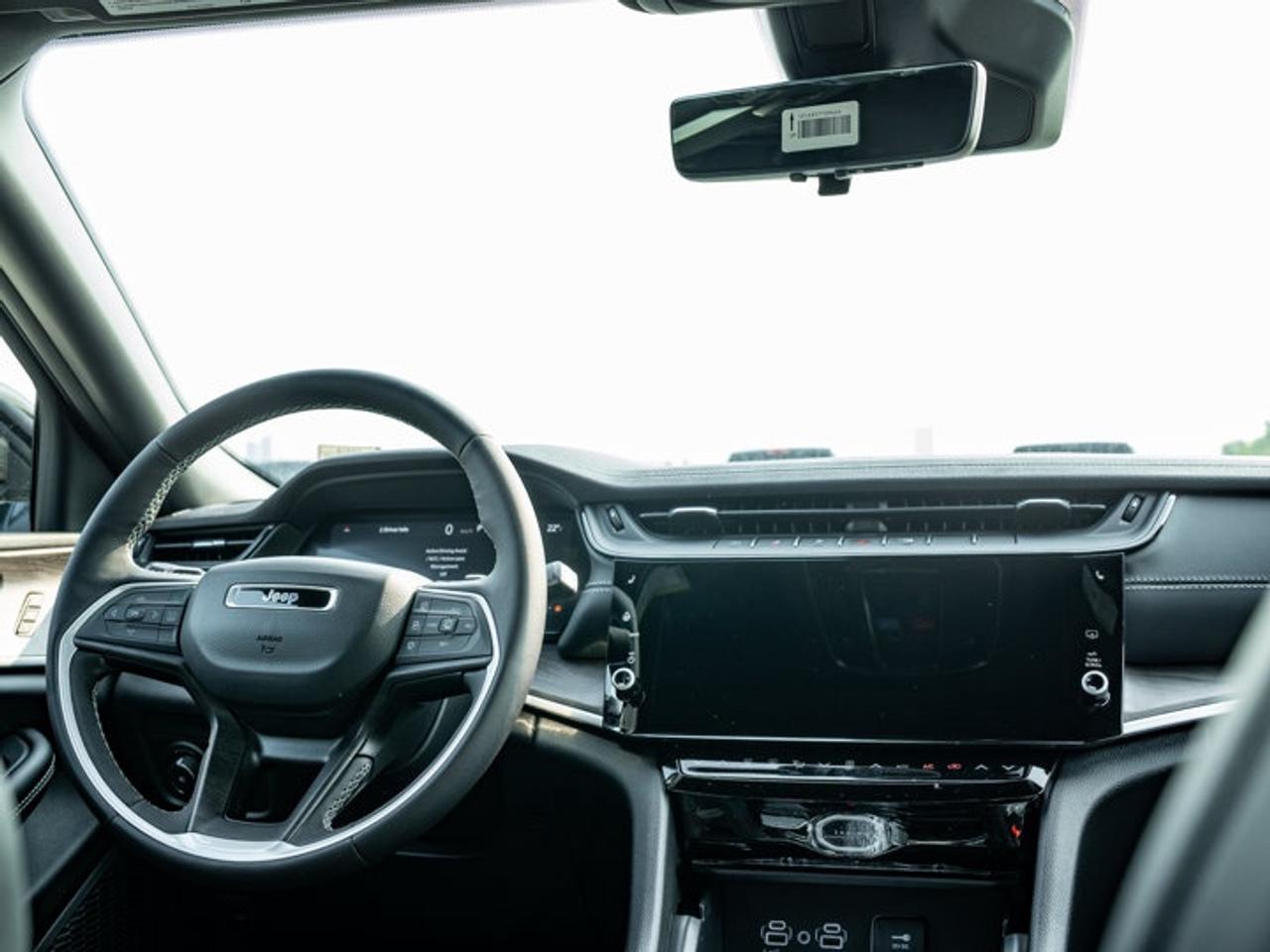 2026 Jeep Grand Cherokee L Limited Photo