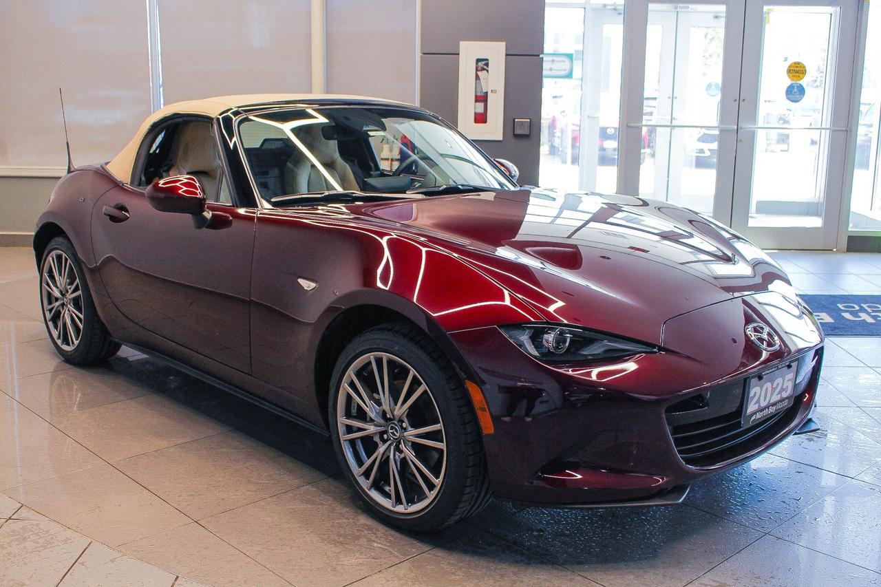2025 Mazda Miata MX-5 35th Anniversary Edition ONLY 230 IN CANADA! - MANUAL - SOFT TOP Photo