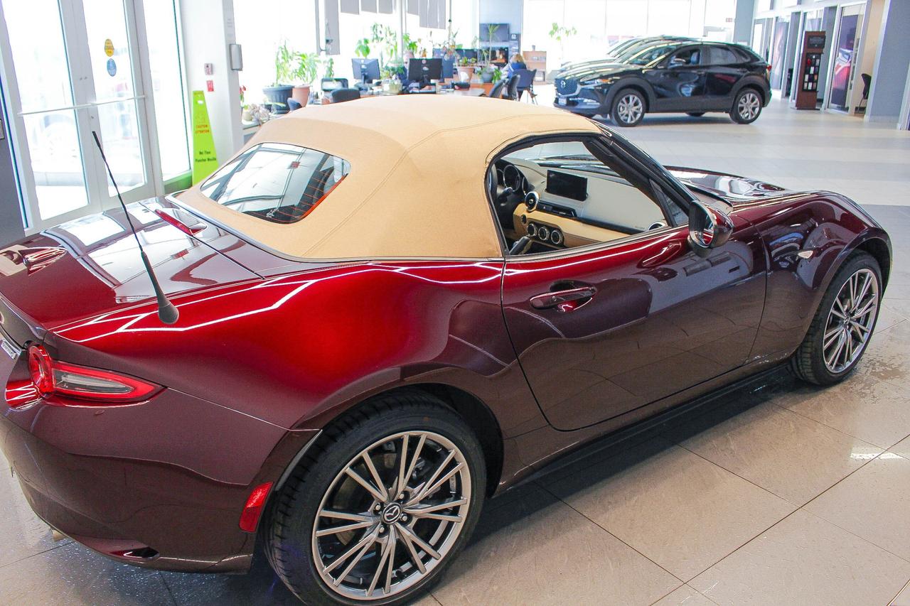 2025 Mazda Miata MX-5 35th Anniversary Edition ONLY 230 IN CANADA! - MANUAL - SOFT TOP Photo