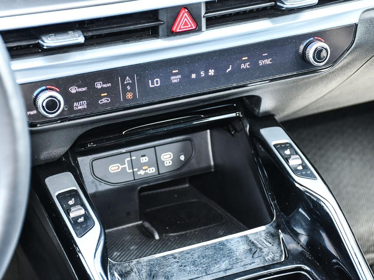 2025 Kia Sorento Plug-In Hybrid 2025 Kia Sorento Plug-In Hybrid - SX | Stock #LK00850P Photo