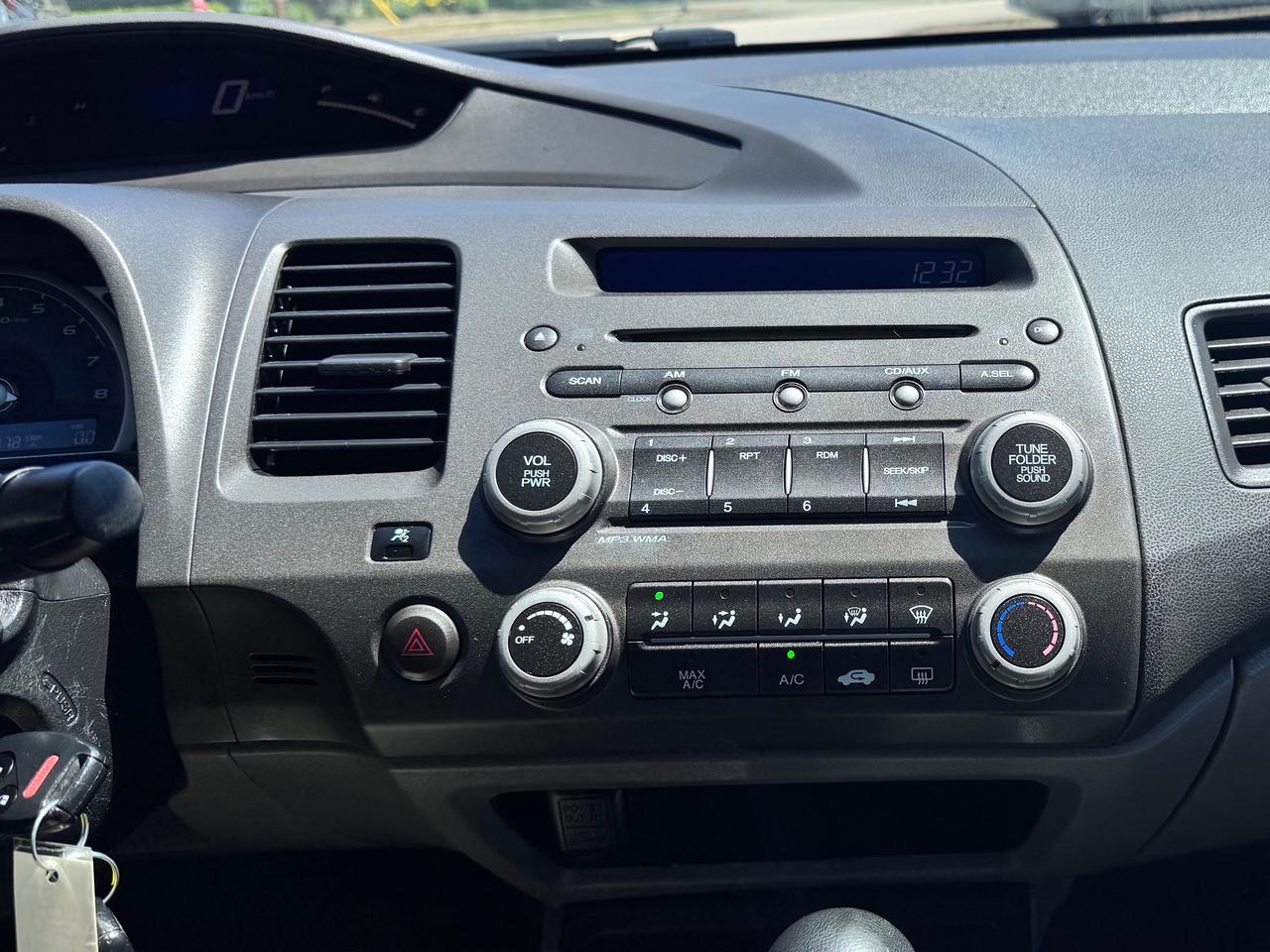 2006 Honda Civic FINANCING AVAILABLE Photo13
