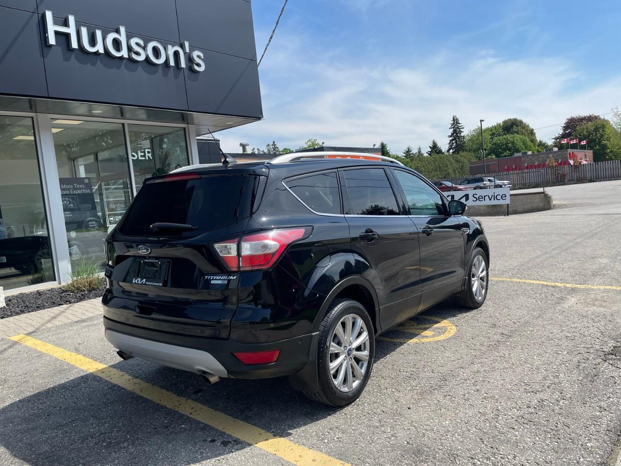 2018 Ford Escape Titanium 4WD Photo4