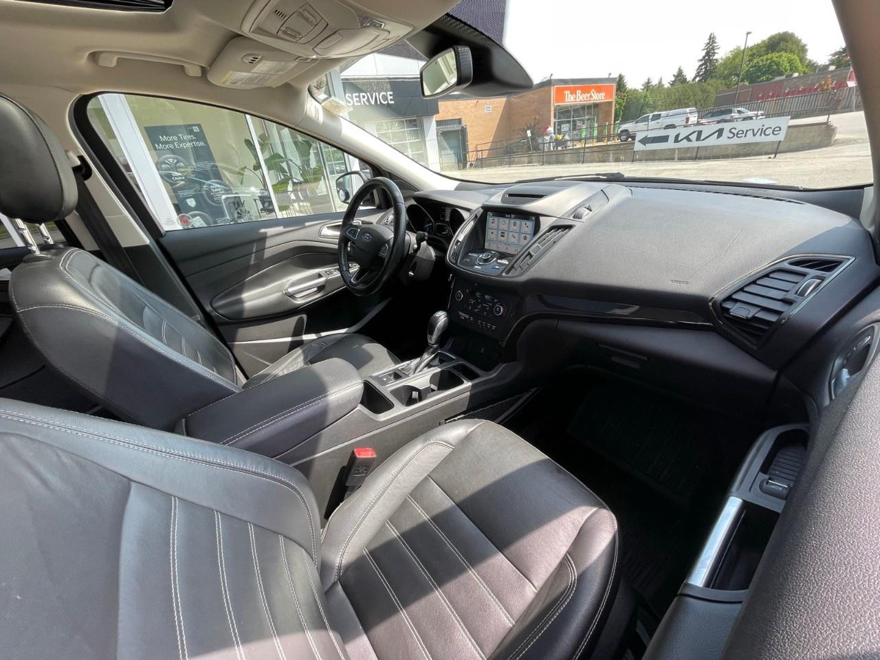 2018 Ford Escape Titanium 4WD Photo