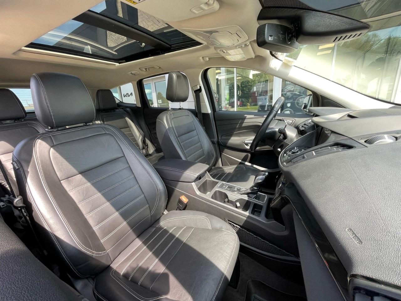 2018 Ford Escape Titanium 4WD Photo