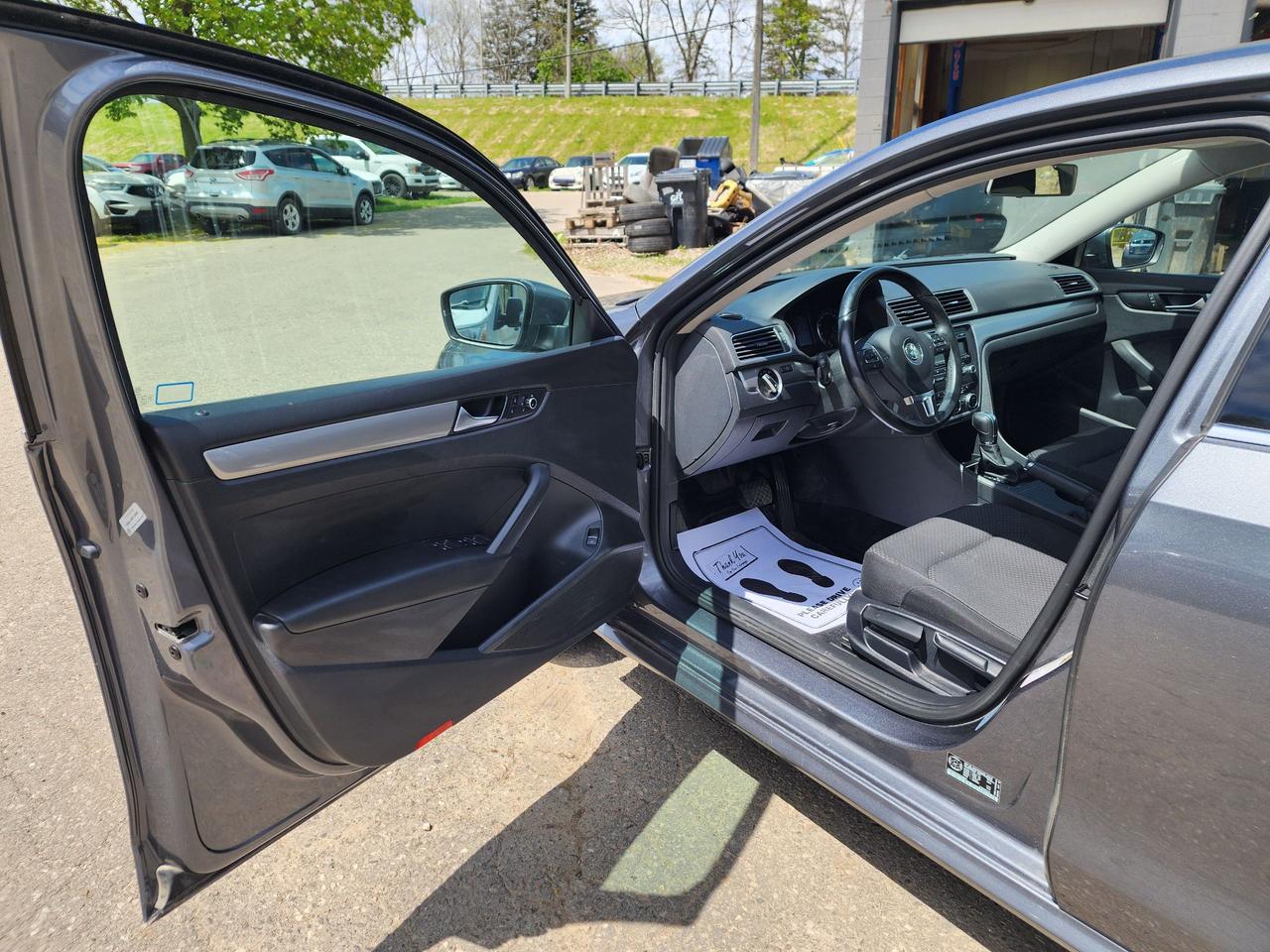 2014 Volkswagen Passat Trendline l Dealer Maintained | Mint Condition l Photo