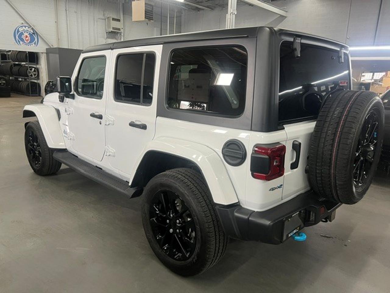 2023 Jeep Wrangler Sahara Photo2