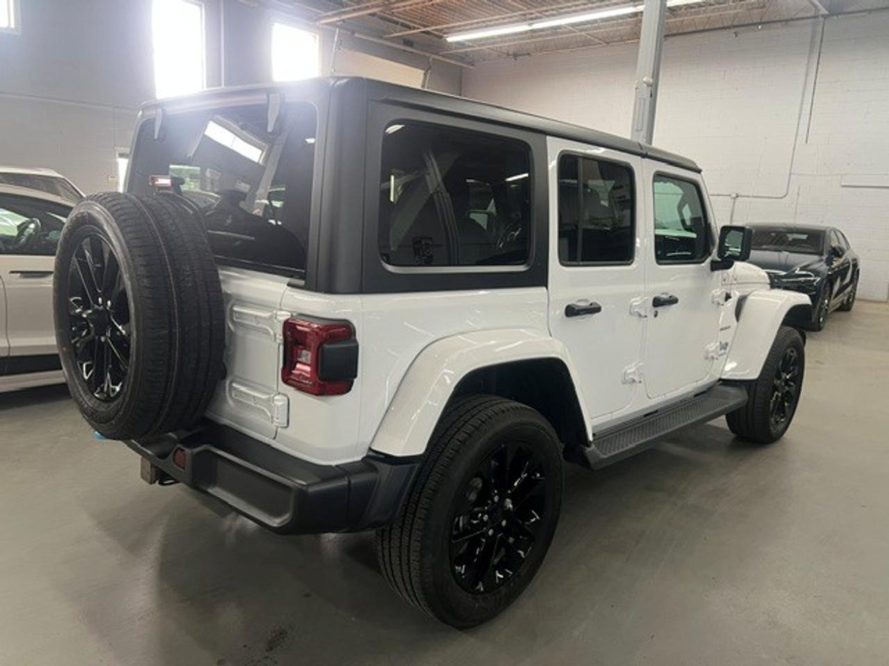 2023 Jeep Wrangler Sahara Photo