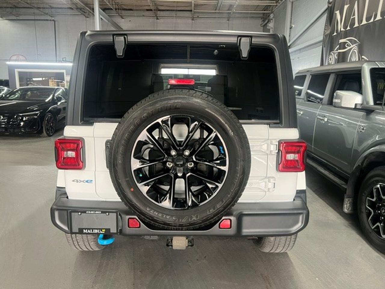 2023 Jeep Wrangler Sahara Photo