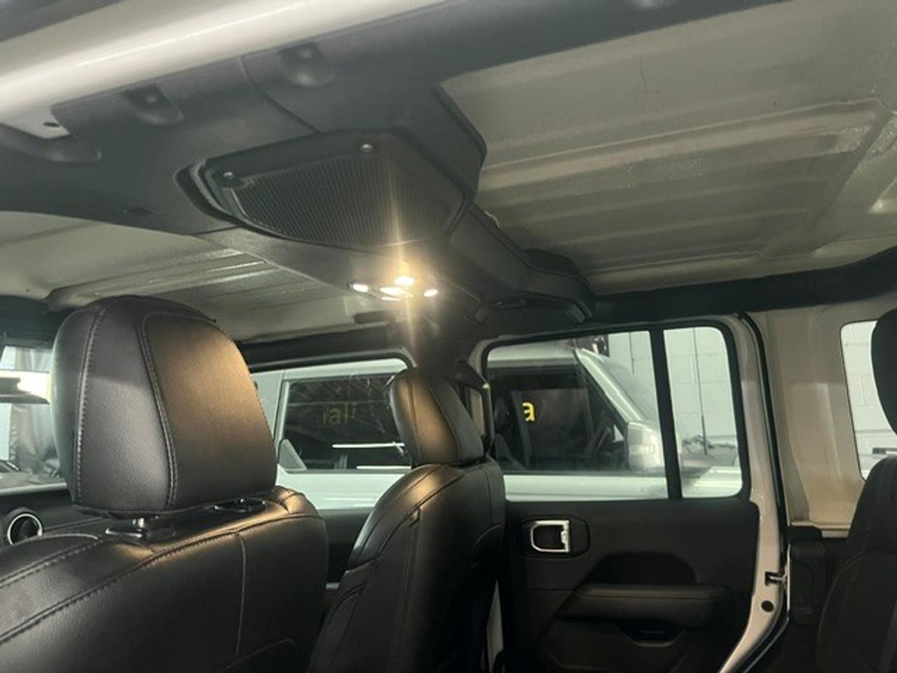 2023 Jeep Wrangler Sahara Photo