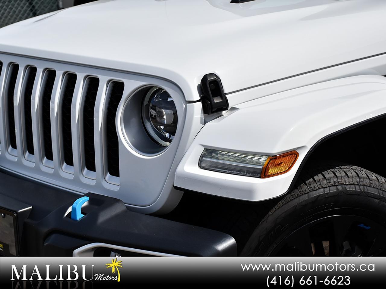 2023 Jeep Wrangler Sahara Photo