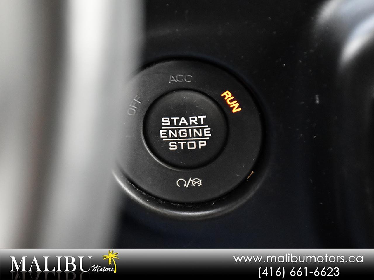 2023 Jeep Wrangler Sahara Photo
