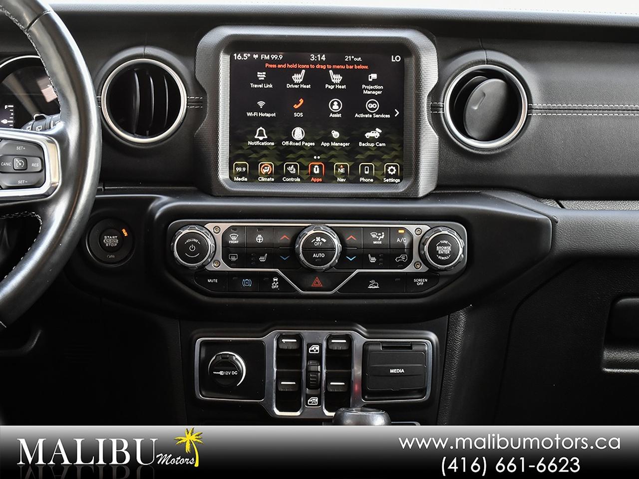 2023 Jeep Wrangler Sahara Photo