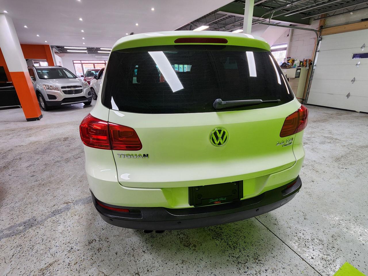 2014 Volkswagen Tiguan Highline PanoRoof No Accidents AWD Good on Fuel Photo