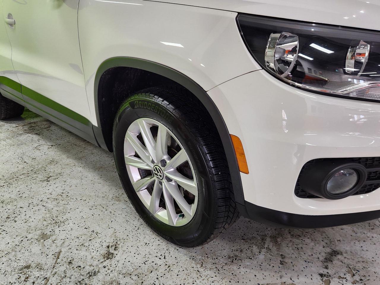 2014 Volkswagen Tiguan Highline PanoRoof No Accidents AWD Good on Fuel Photo