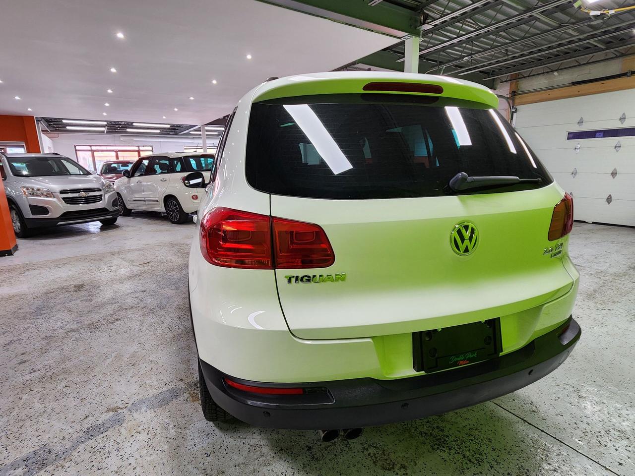 2014 Volkswagen Tiguan Highline PanoRoof No Accidents AWD Good on Fuel Photo