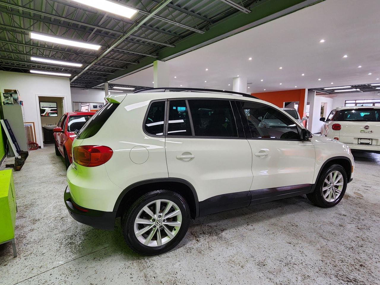 2014 Volkswagen Tiguan Highline PanoRoof No Accidents AWD Good on Fuel Photo