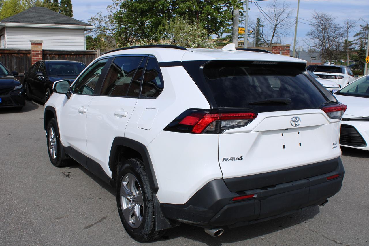 2025 Toyota RAV4 XLE AWD Photo