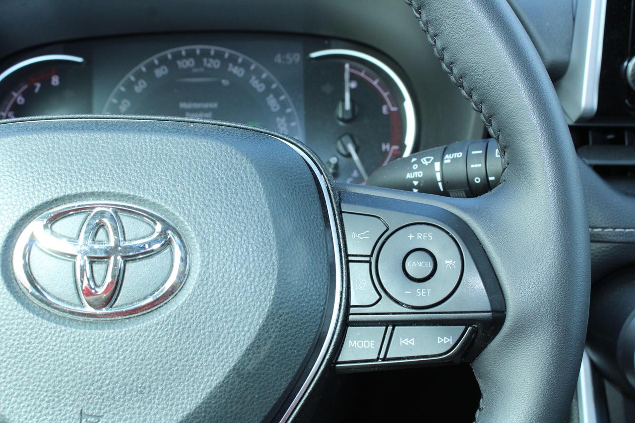 2025 Toyota RAV4 XLE AWD Photo